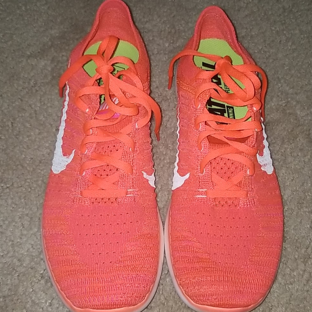 Nike free flex running shoes 9.5 womans